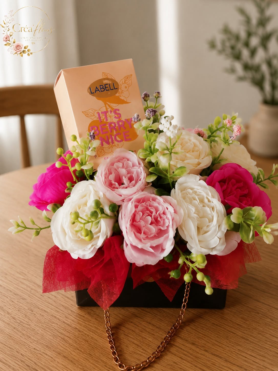 Sac a main avec composition florale Cadeau parfum