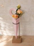 Trio de fleurs dans sa boite cadeau thème cœur Douceur d’Amour