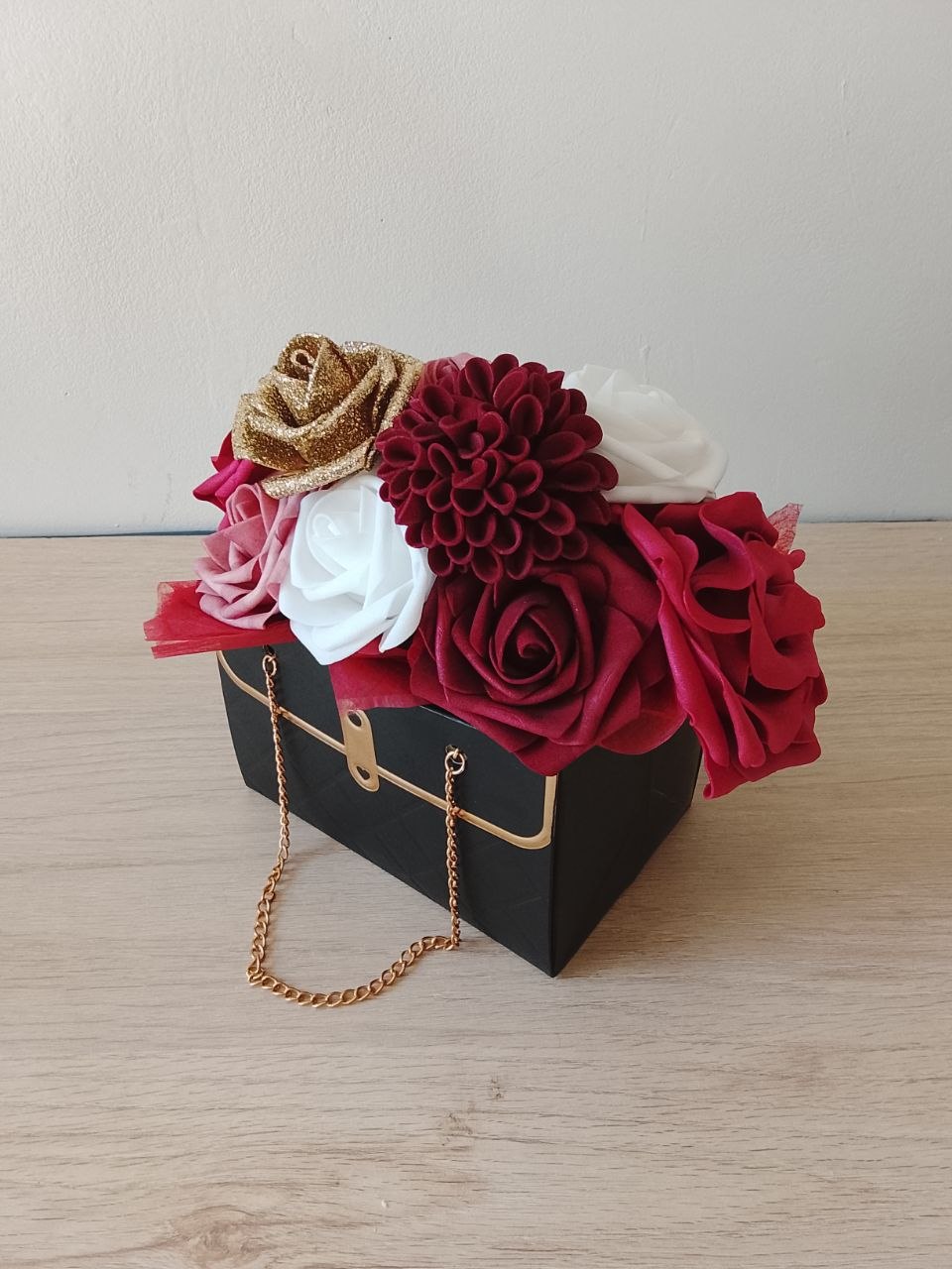 Sac à main fleuri rustique